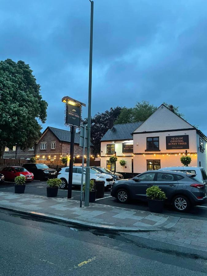 Ye Olde Original Withy Trees Hotel Bamber Bridge Екстериор снимка